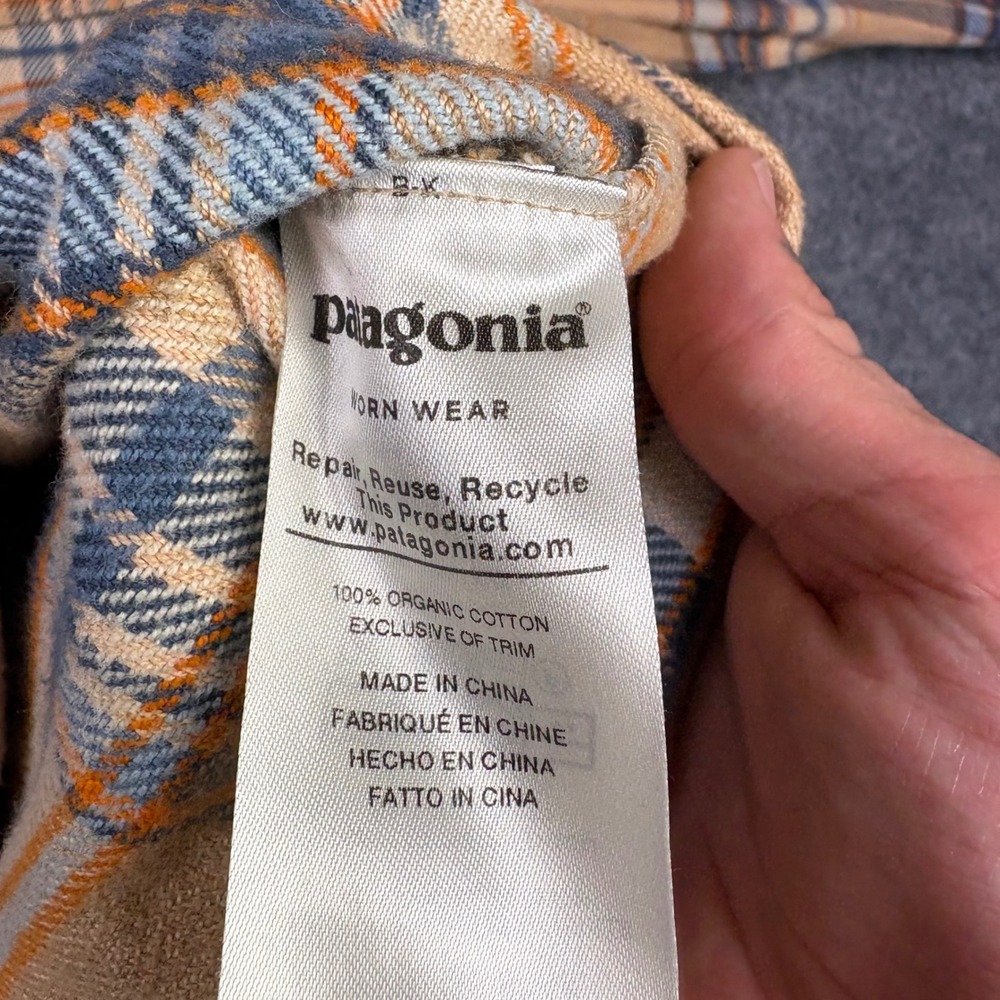 Patagonia Fjord Flannel Shirt Womens Large L Tan Plaid Organic Cotton Button Up - Picture 4 of 8